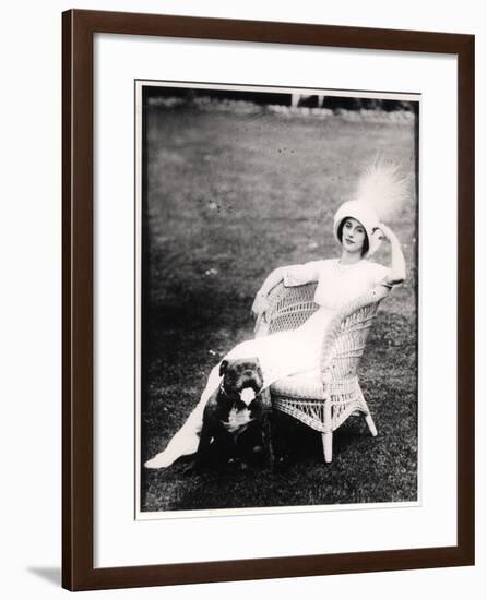 Anna Pavlova-null-Framed Giclee Print