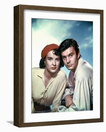 ANNE OF THE INDIES, 1951 directed by JACQUES TOURNEUR Jean Peters and Louis Jourdan (photo)-null-Framed Photo