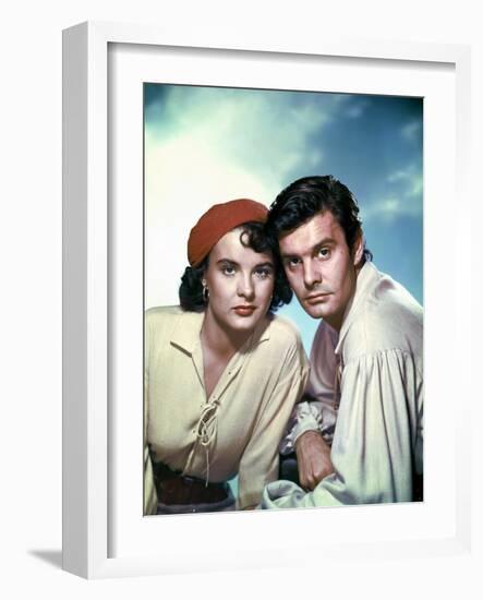 ANNE OF THE INDIES, 1951 directed by JACQUES TOURNEUR Jean Peters and Louis Jourdan (photo)-null-Framed Photo