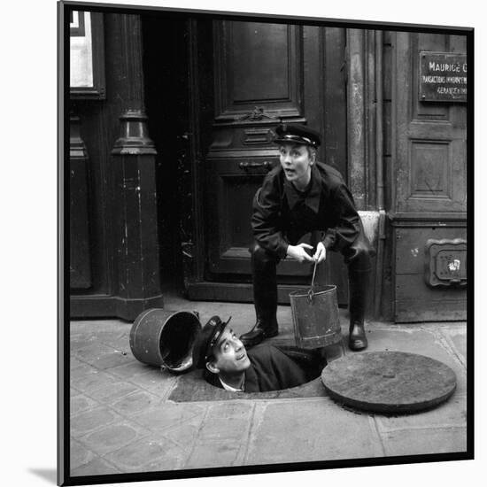 Annie Cordy and Luis Mariano on a Shooting, Wearing a Costume-Marcel Begoin-Mounted Photographic Print