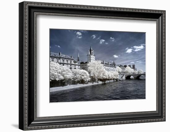 Another Look at Paris-Philippe Hugonnard-Framed Photographic Print