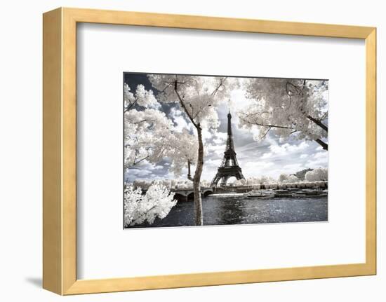 Another Look at Paris-Philippe Hugonnard-Framed Photographic Print