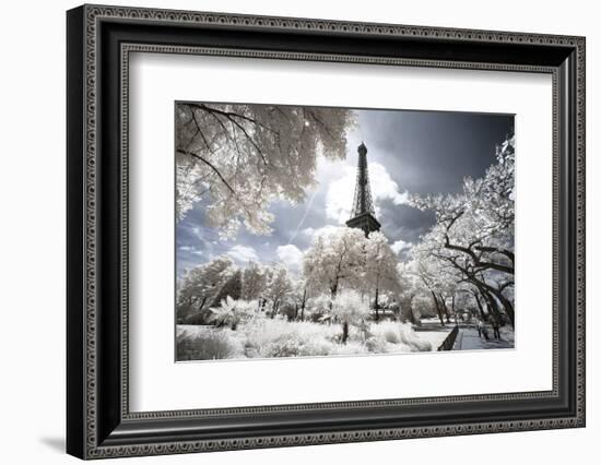 Another Look at Paris-Philippe Hugonnard-Framed Photographic Print