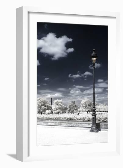 Another Look - Paris-Philippe Hugonnard-Framed Photographic Print