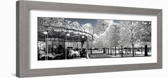 Another Look - Paris-Philippe Hugonnard-Framed Photographic Print