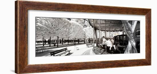 Another Look - Paris-Philippe Hugonnard-Framed Photographic Print