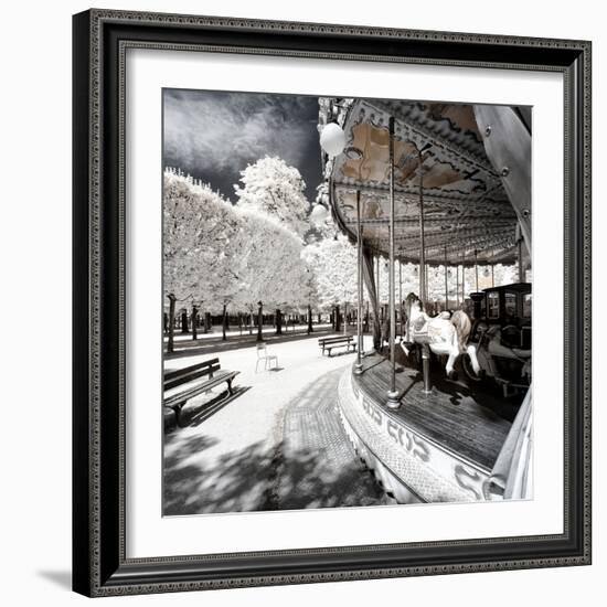 Another Look - Paris-Philippe Hugonnard-Framed Photographic Print