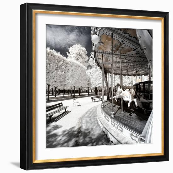 Another Look - Paris-Philippe Hugonnard-Framed Photographic Print