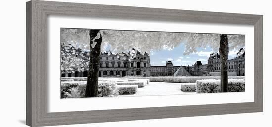 Another Look - Paris-Philippe Hugonnard-Framed Photographic Print