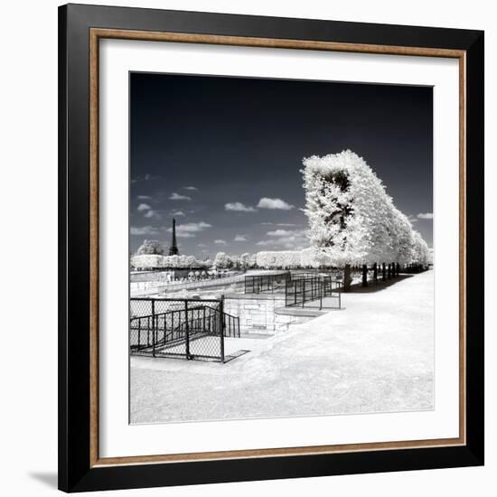 Another Look - Paris-Philippe Hugonnard-Framed Photographic Print