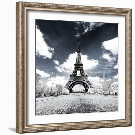 Another Look - Paris-Philippe Hugonnard-Framed Photographic Print