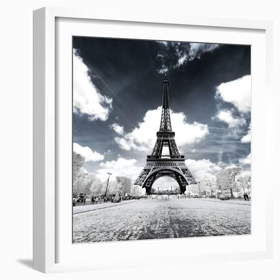 Another Look - Paris-Philippe Hugonnard-Framed Photographic Print