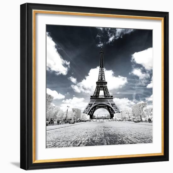 Another Look - Paris-Philippe Hugonnard-Framed Photographic Print