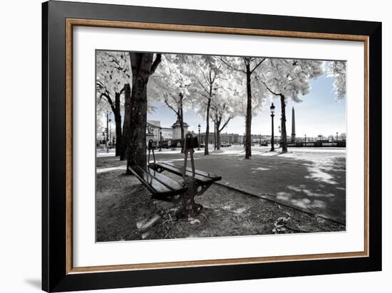 Another Look - Paris-Philippe Hugonnard-Framed Photographic Print