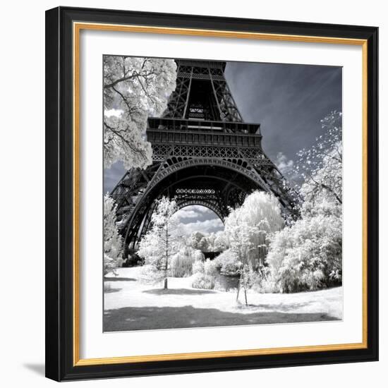 Another Look - Paris-Philippe Hugonnard-Framed Photographic Print