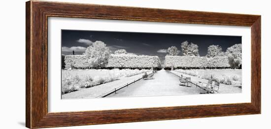 Another Look - Paris-Philippe Hugonnard-Framed Photographic Print