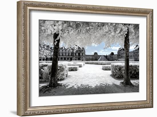 Another Look - Paris-Philippe Hugonnard-Framed Photographic Print