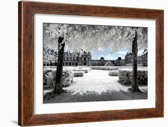 Another Look - Paris-Philippe Hugonnard-Framed Photographic Print