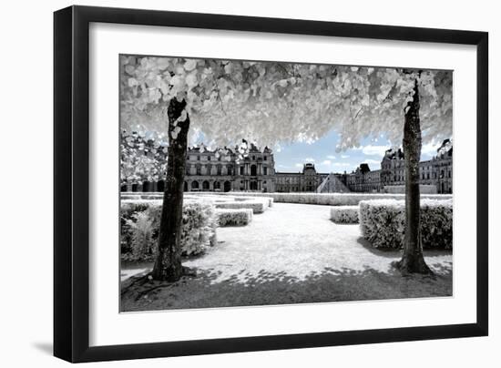 Another Look - Paris-Philippe Hugonnard-Framed Photographic Print