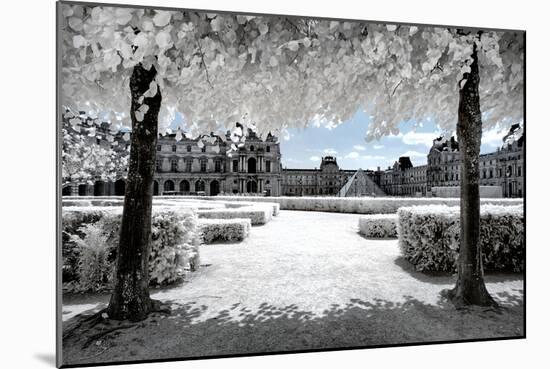 Another Look - Paris-Philippe Hugonnard-Mounted Photographic Print