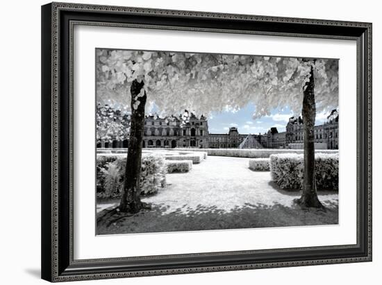 Another Look - Paris-Philippe Hugonnard-Framed Photographic Print