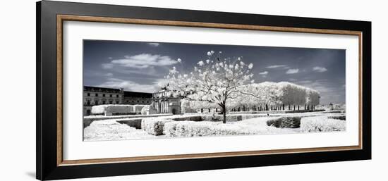 Another Look - Paris-Philippe Hugonnard-Framed Photographic Print