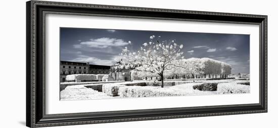 Another Look - Paris-Philippe Hugonnard-Framed Photographic Print