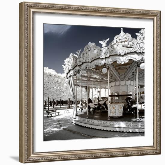 Another Look - Paris-Philippe Hugonnard-Framed Photographic Print