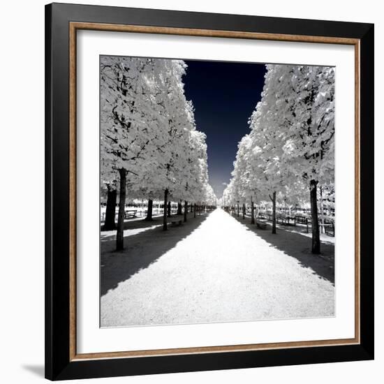 Another Look - Paris-Philippe Hugonnard-Framed Photographic Print