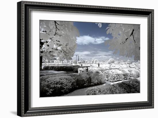 Another Look - Paris-Philippe Hugonnard-Framed Photographic Print