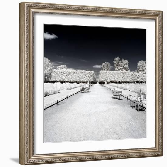 Another Look - Paris-Philippe Hugonnard-Framed Photographic Print