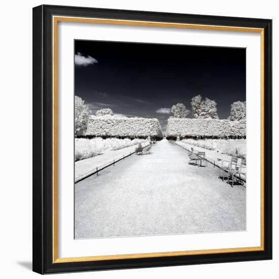 Another Look - Paris-Philippe Hugonnard-Framed Photographic Print