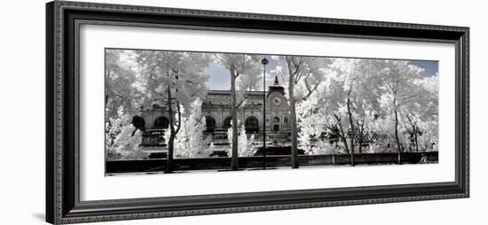 Another Look - Paris-Philippe Hugonnard-Framed Photographic Print