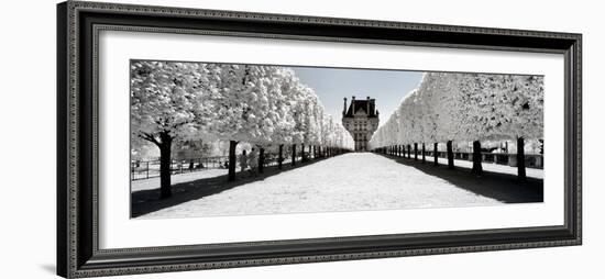 Another Look - Paris-Philippe Hugonnard-Framed Photographic Print