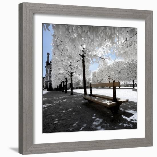 Another Look - Paris-Philippe Hugonnard-Framed Photographic Print