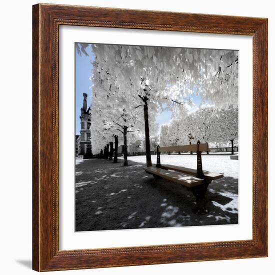 Another Look - Paris-Philippe Hugonnard-Framed Photographic Print