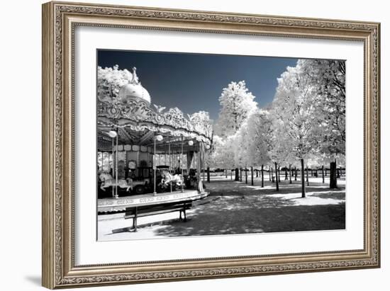 Another Look - Paris-Philippe Hugonnard-Framed Photographic Print