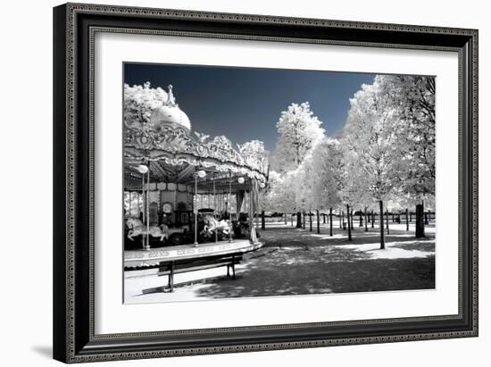 Another Look - Paris-Philippe Hugonnard-Framed Photographic Print