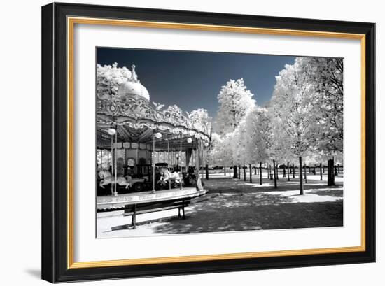 Another Look - Paris-Philippe Hugonnard-Framed Photographic Print