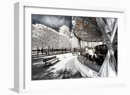 Another Look - Paris-Philippe Hugonnard-Framed Photographic Print