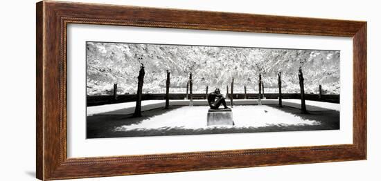 Another Look - Paris-Philippe Hugonnard-Framed Photographic Print