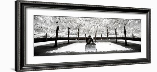 Another Look - Paris-Philippe Hugonnard-Framed Photographic Print