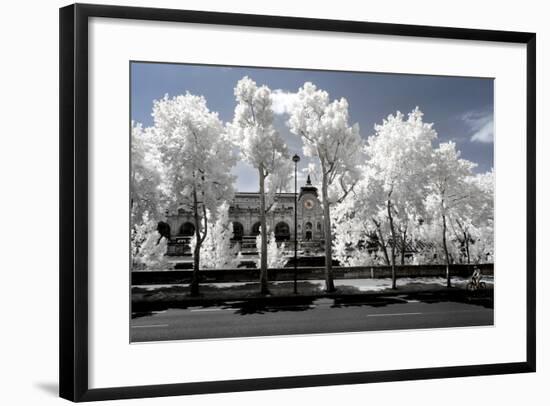 Another Look - Paris-Philippe Hugonnard-Framed Photographic Print