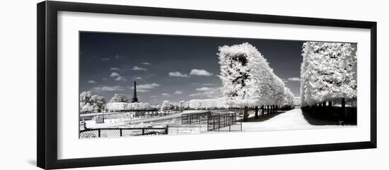 Another Look - Paris-Philippe Hugonnard-Framed Photographic Print