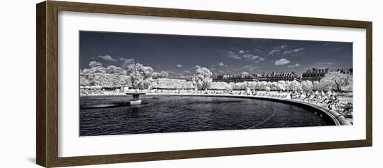 Another Look - Paris-Philippe Hugonnard-Framed Photographic Print