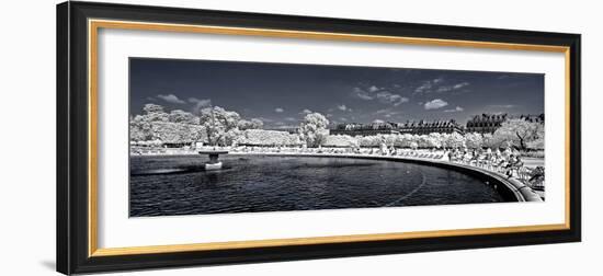 Another Look - Paris-Philippe Hugonnard-Framed Photographic Print