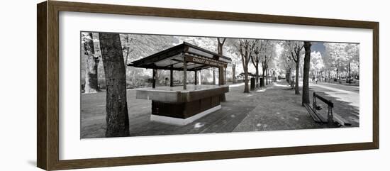 Another Look - Paris-Philippe Hugonnard-Framed Photographic Print