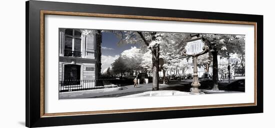 Another Look - Paris-Philippe Hugonnard-Framed Photographic Print