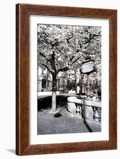 Another Look - Paris-Philippe Hugonnard-Framed Photographic Print