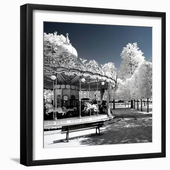 Another Look - Paris-Philippe Hugonnard-Framed Photographic Print